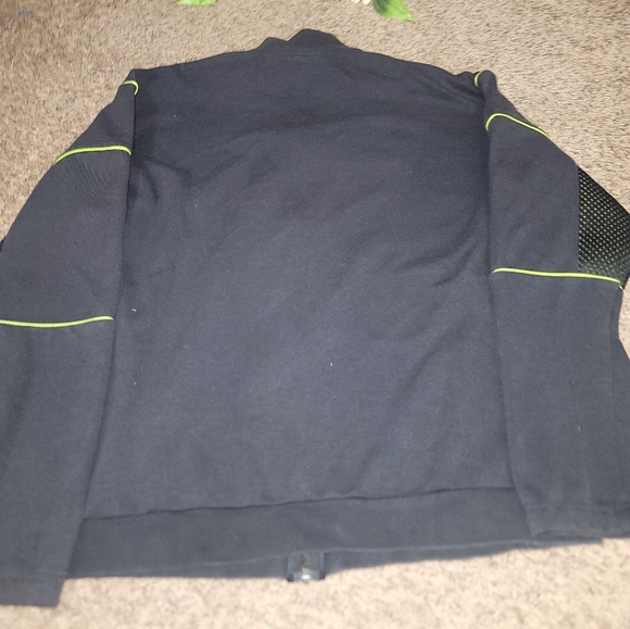 Adidas Sweatershir good condition color black and Line green - Picture 2 of 9